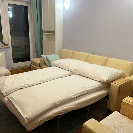 Apartment 2 Bedrooms Central Warsaw