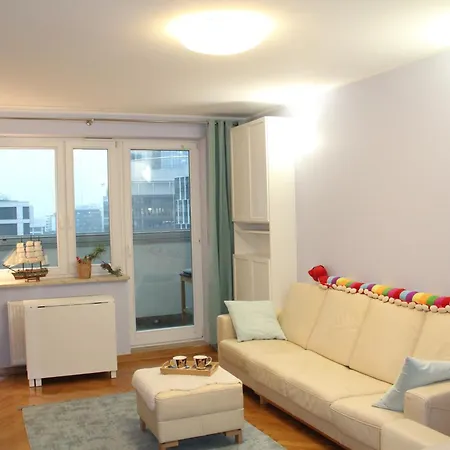 2 Bedrooms Central
