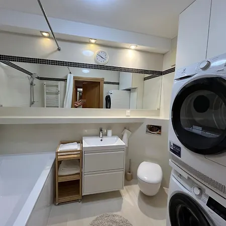 Apartment 2 Bedrooms Central Warsaw
